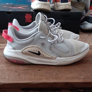 Nike Joy Ride - white/wolf grey/infrared, size M 9.5